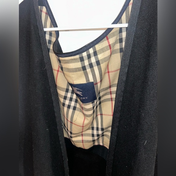 Burberry inner liner for coat (can make it a vest) - Picture 4 of 10
